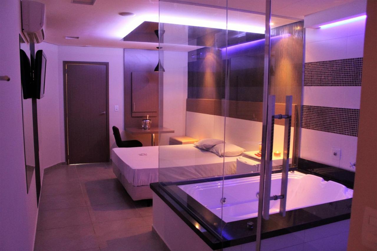 Hotel do amor Vivre (adults Only)